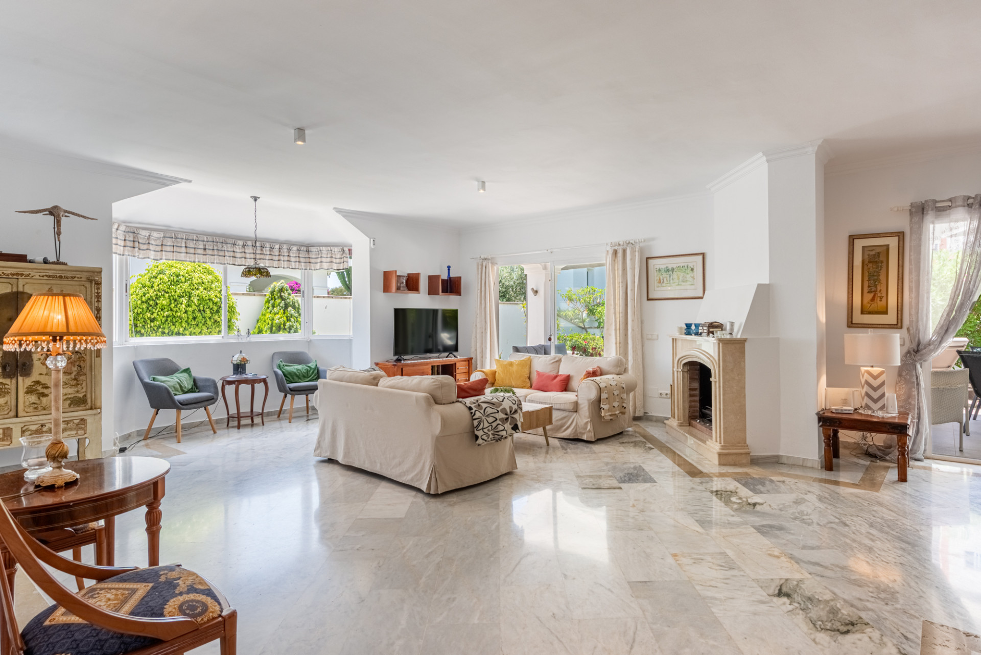 3 Bedroom Villa in Estepona - Photo 2