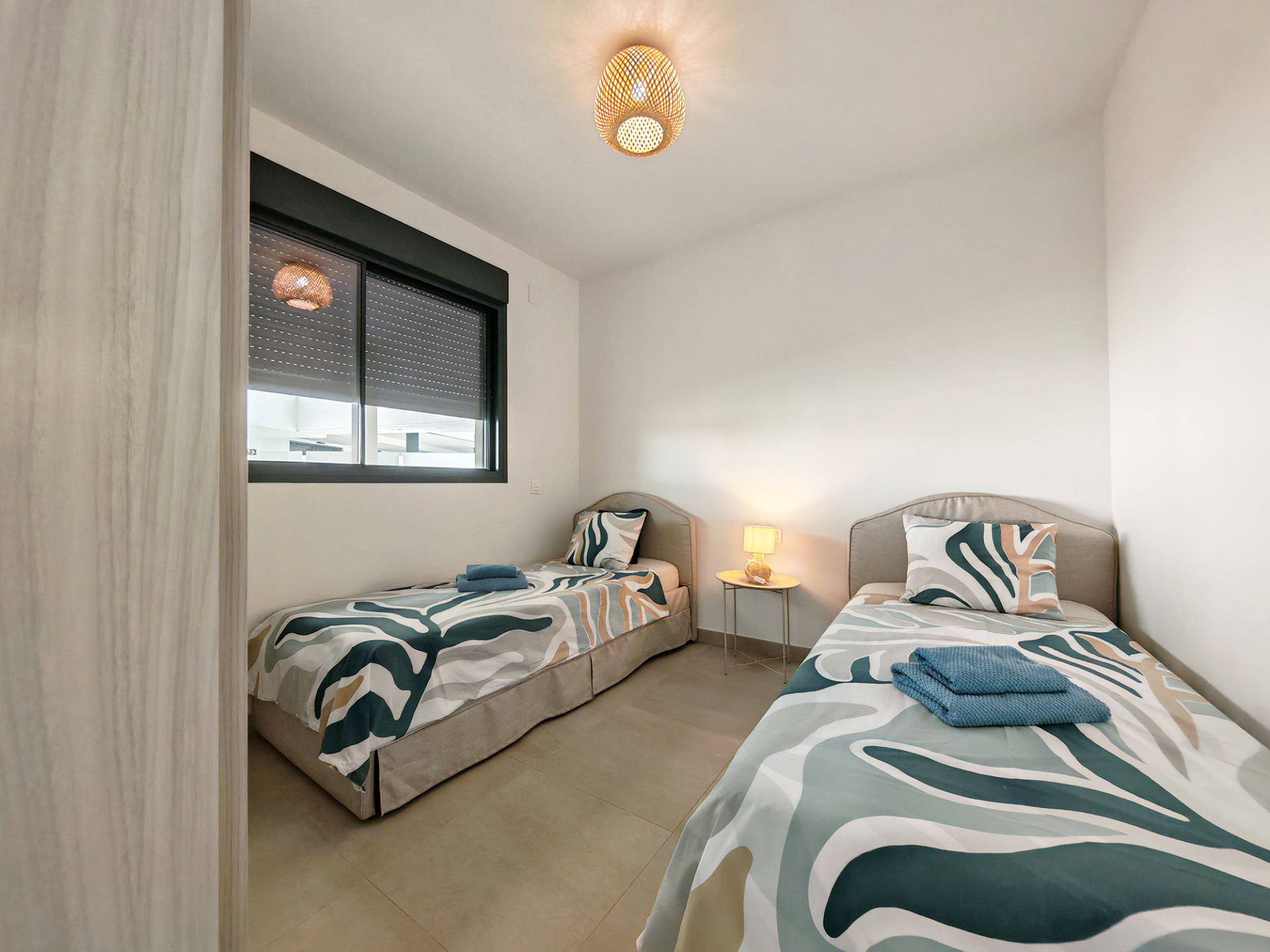 2 Bedroom Apartment in Benalmádena - Photo 13