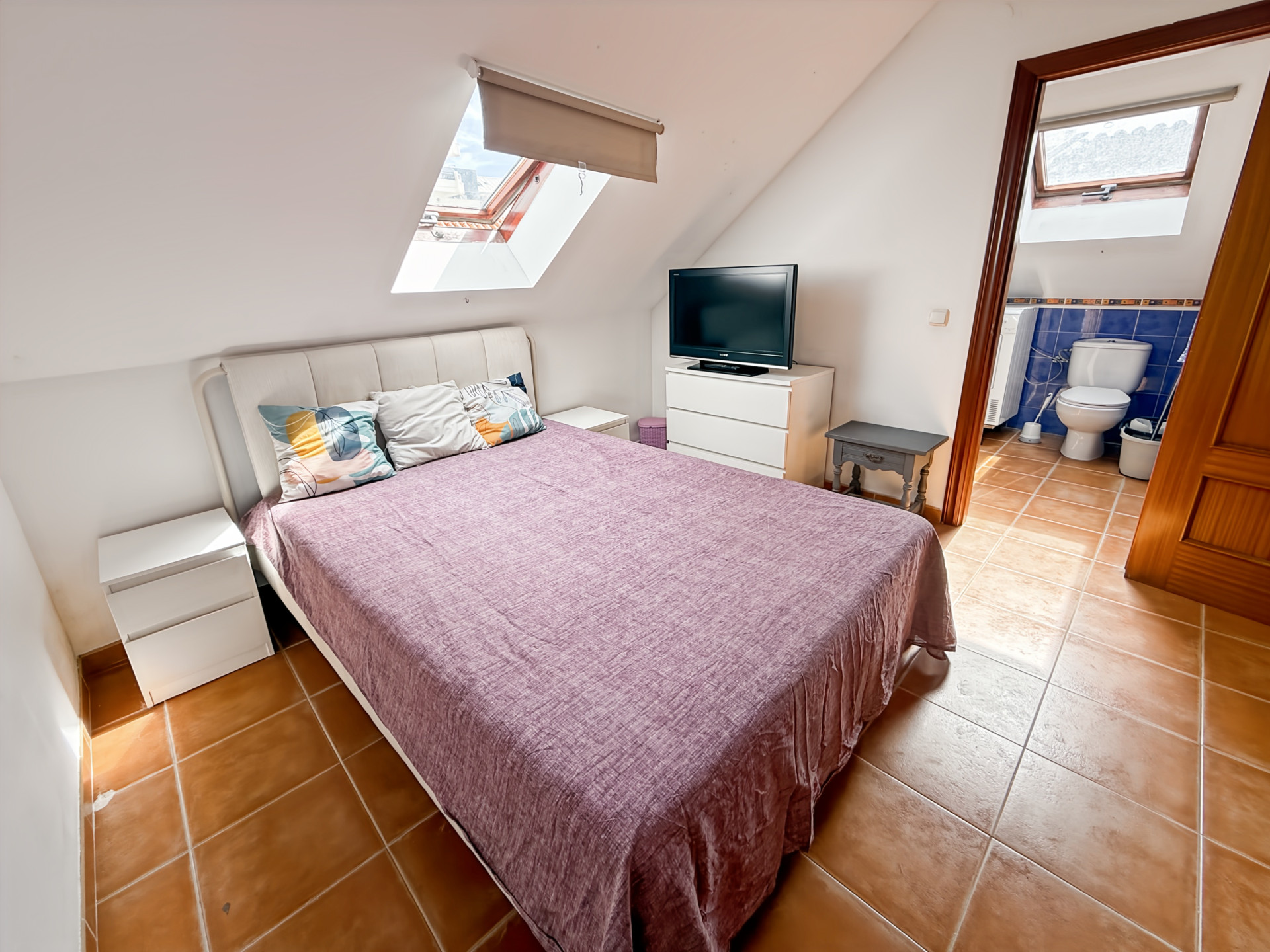 2 Bedroom Penthouse in Fuengirola - Photo 7