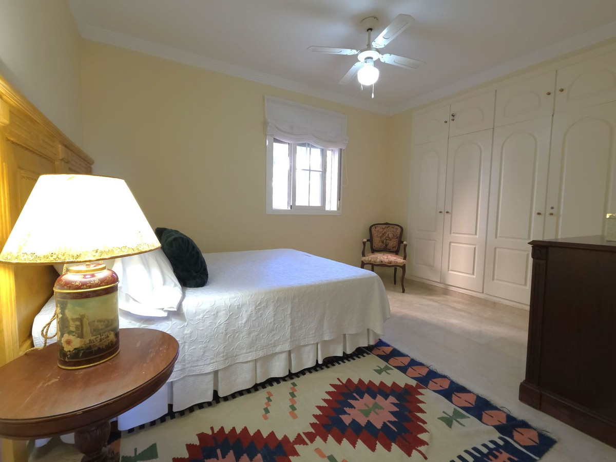 2 Bedroom Apartment in Marbella - Photo 17
