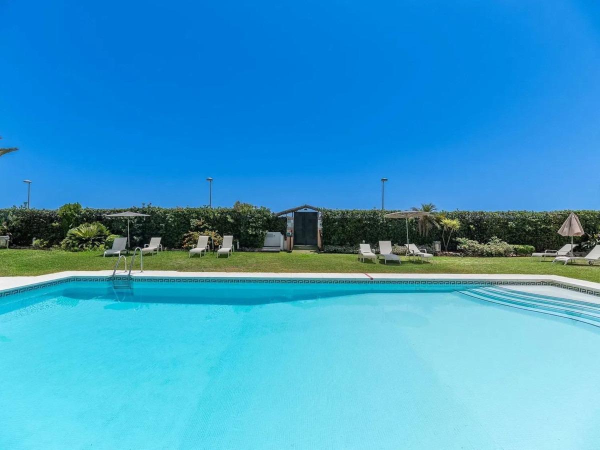 2 Bedroom Apartment in Marbella - Photo 3