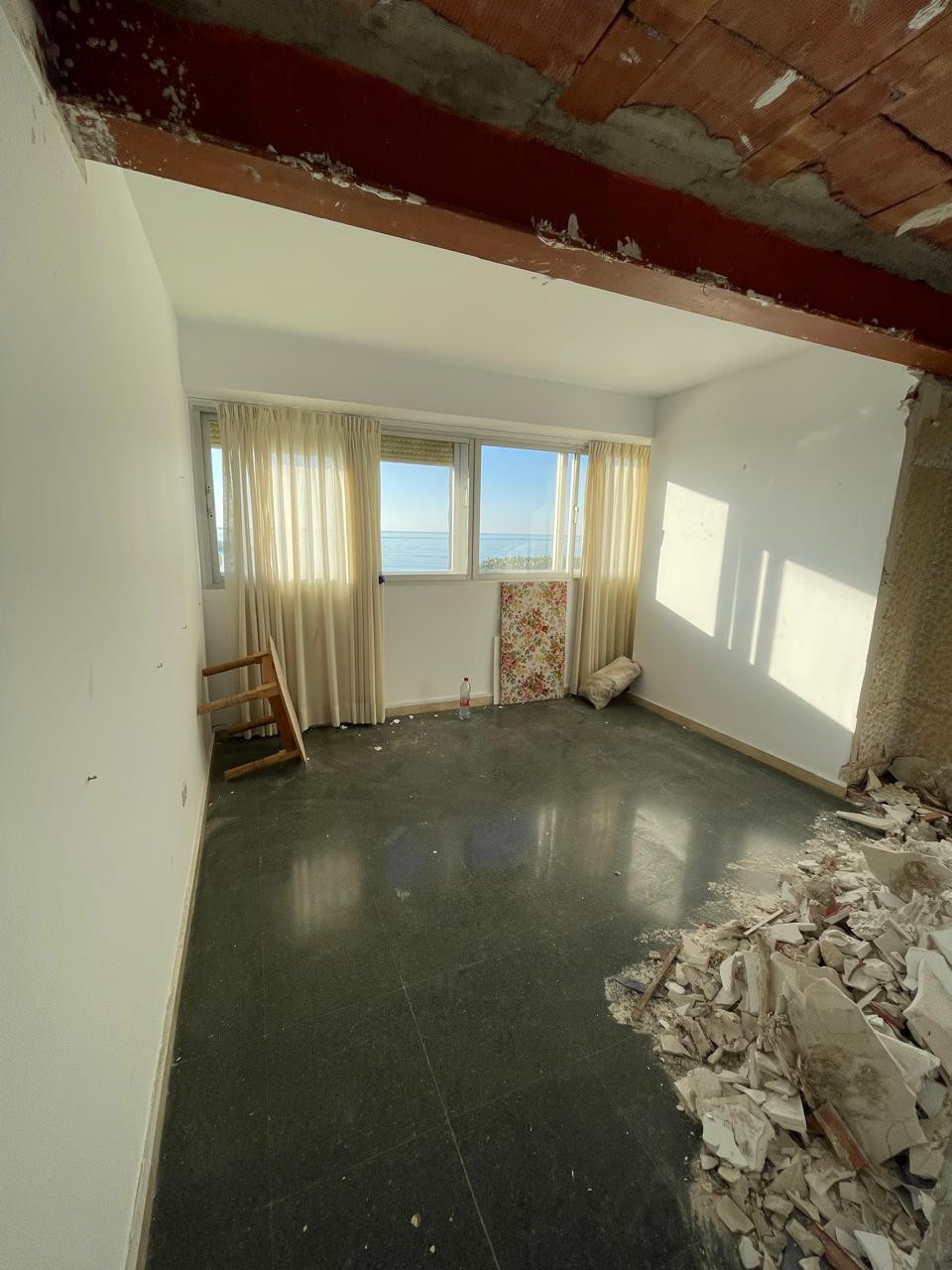 4 Bedroom Apartment in Marbella - Photo 11