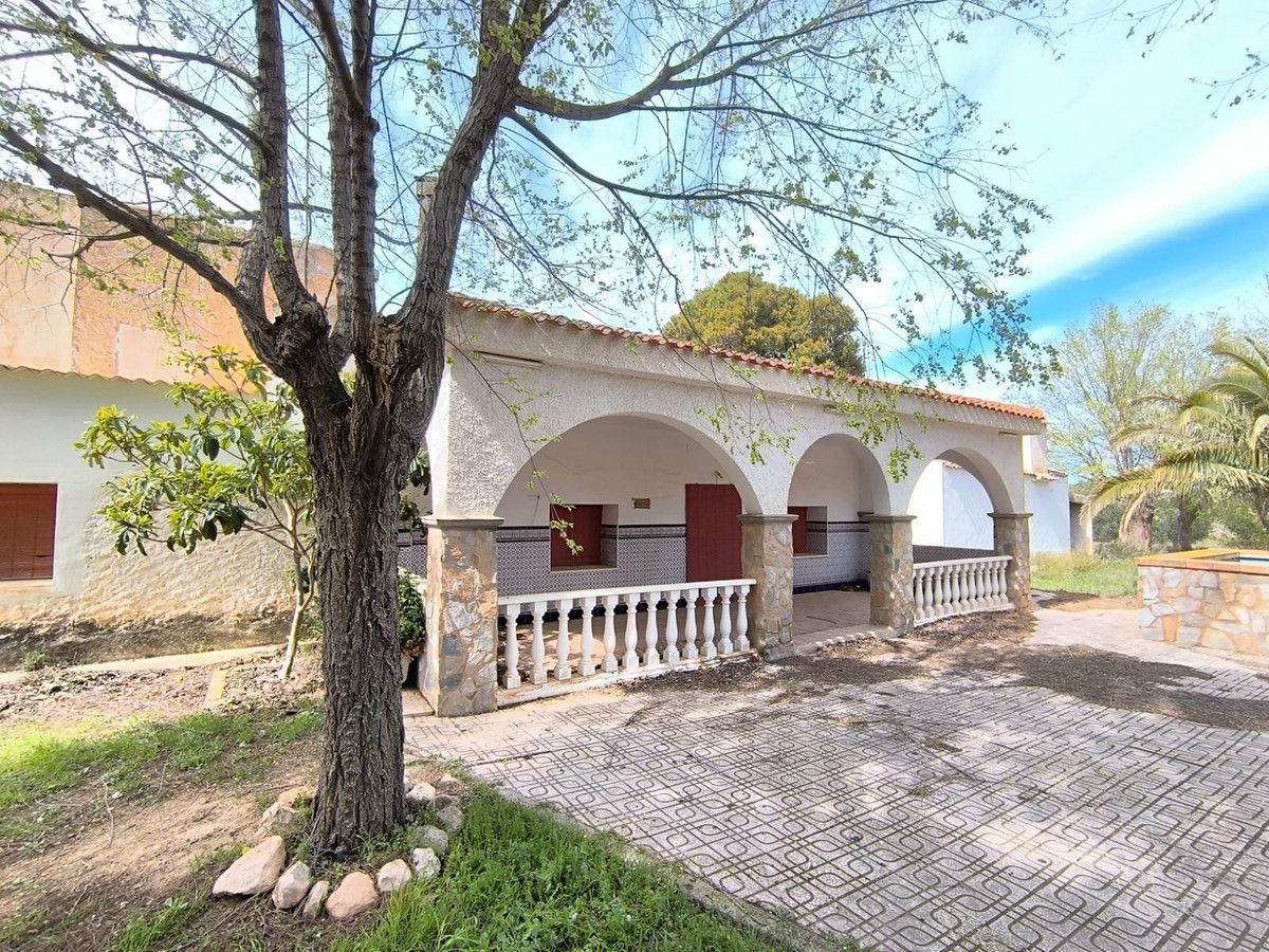 Chalet de 10 dormitorios con piscina en Murcia – Foto 1