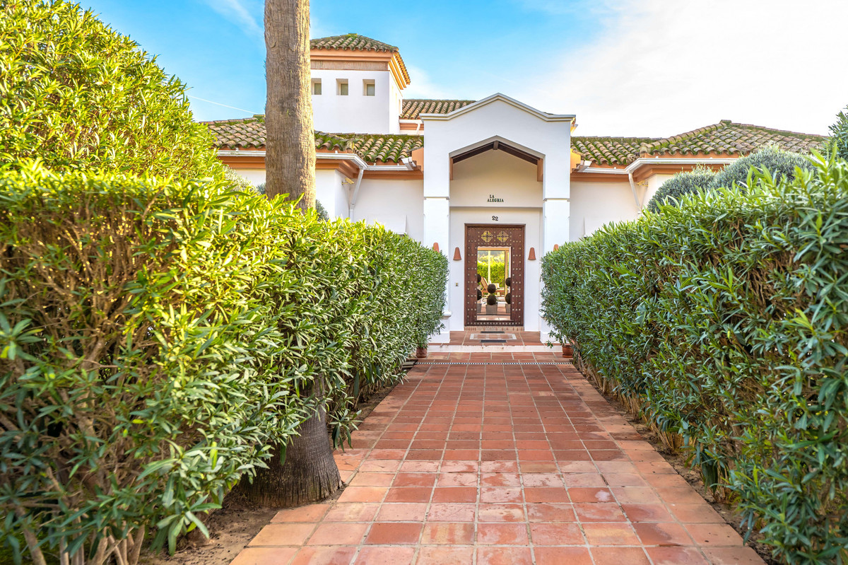 6 Bedroom Villa in Sotogrande - Photo 8