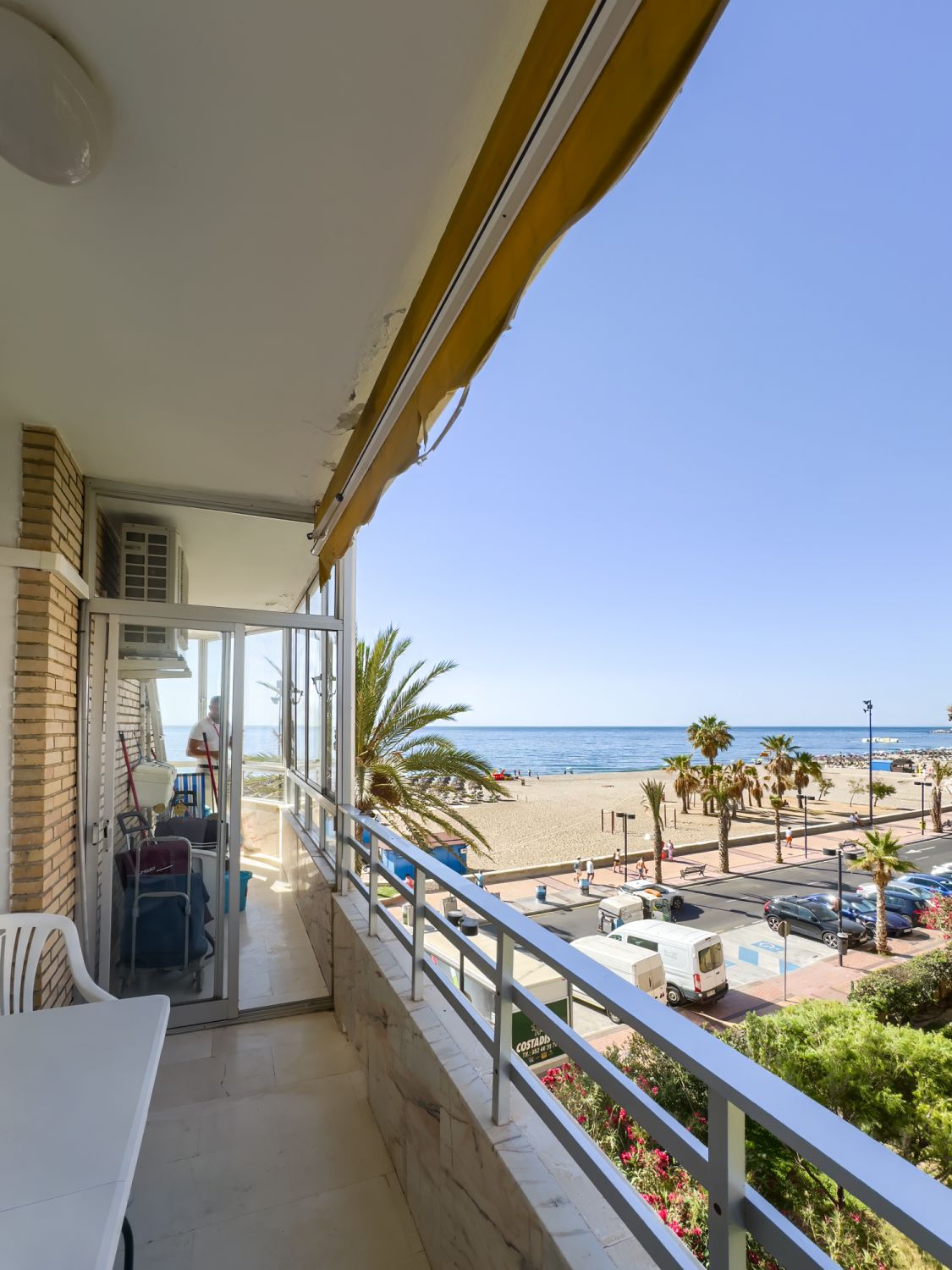 3 Bedroom Apartment in Fuengirola - Photo 37