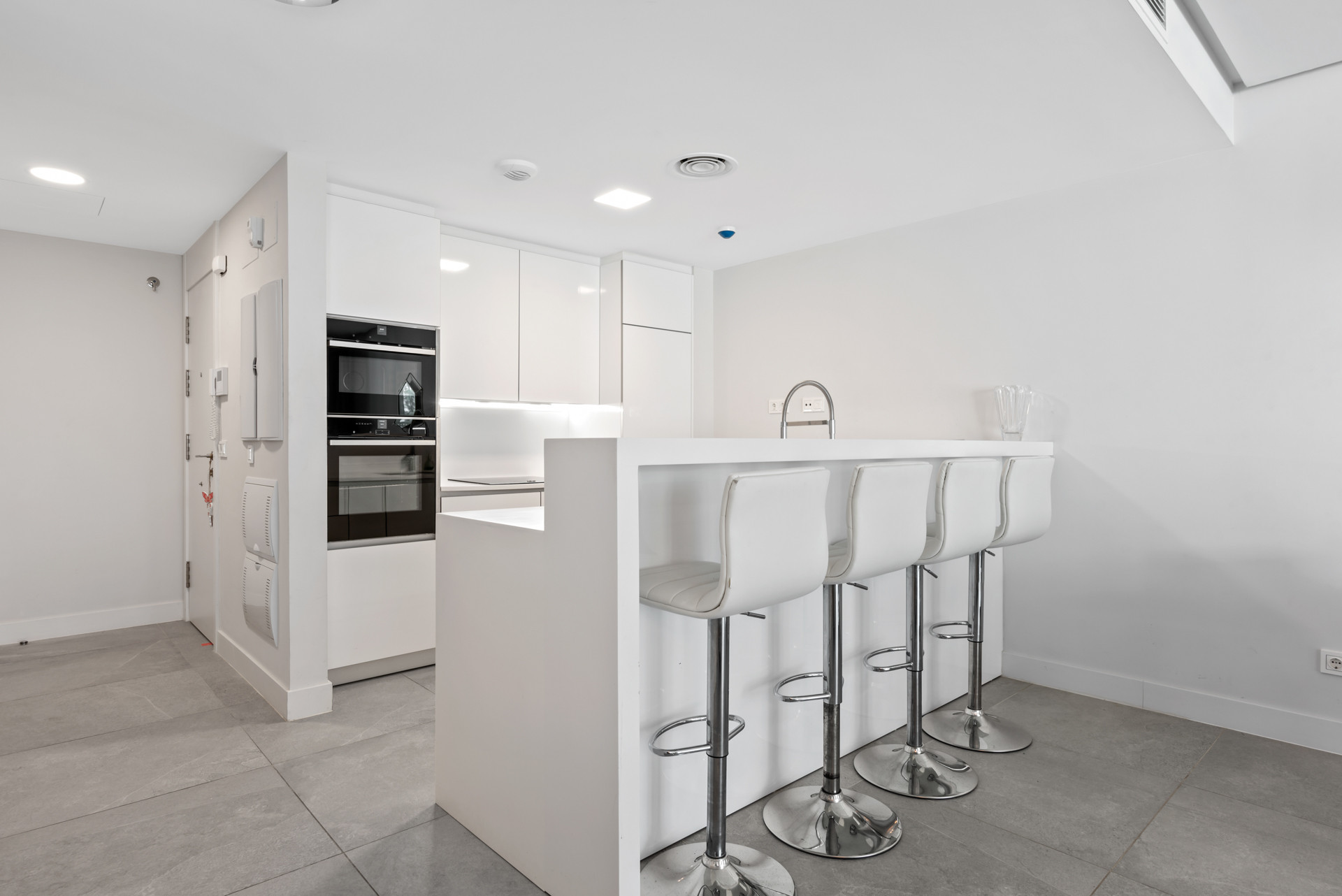 3 Bedroom Apartment in Marbella - Photo 7