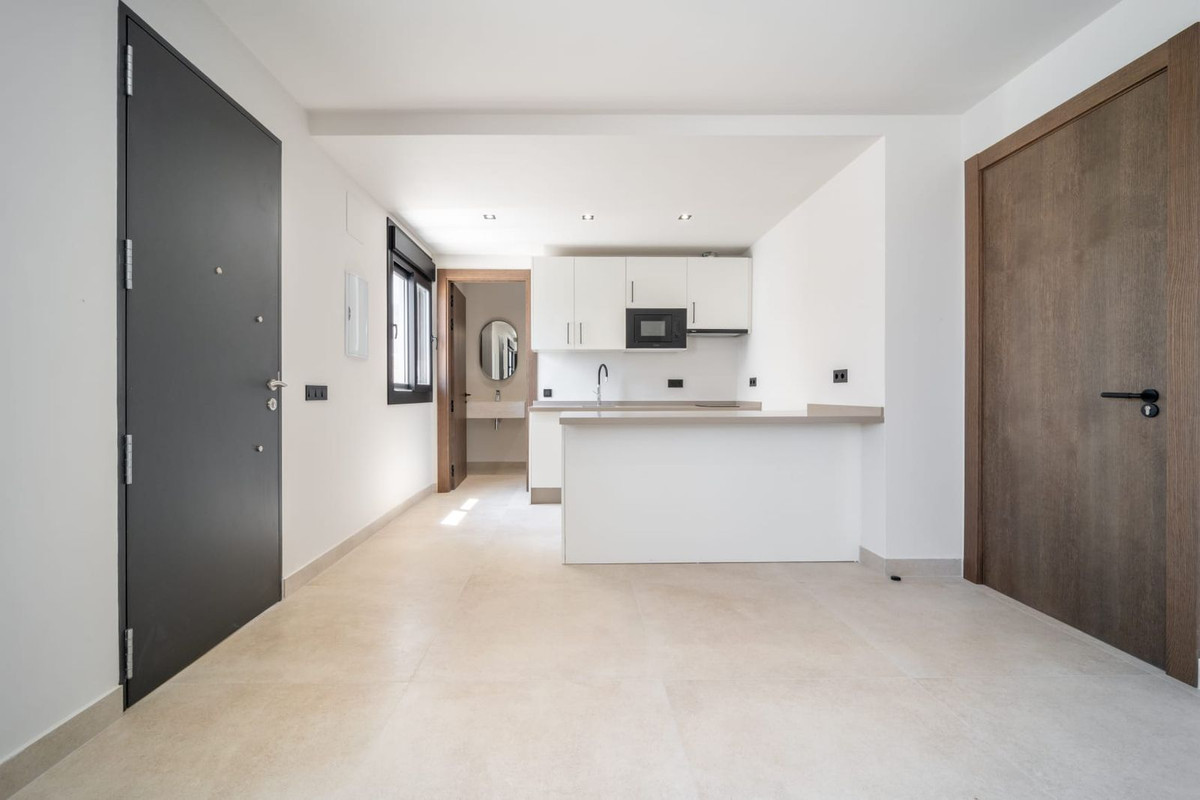 5 Bedroom Villa in Mijas - Photo 9