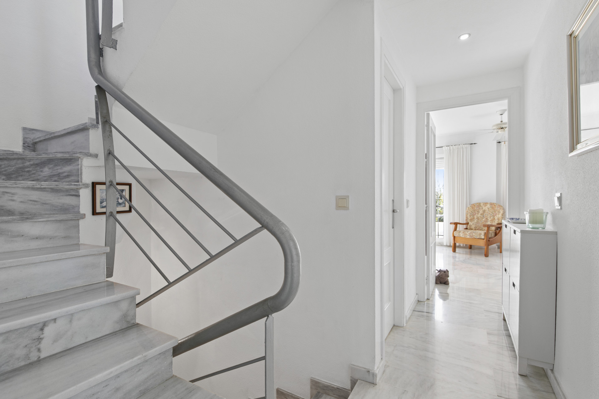 3 Bedroom Townhouse in Estepona - Photo 7