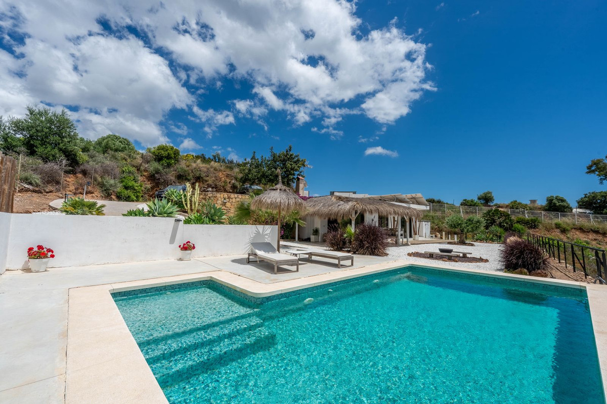 2 Bedroom Villa in Marbella - Photo 27