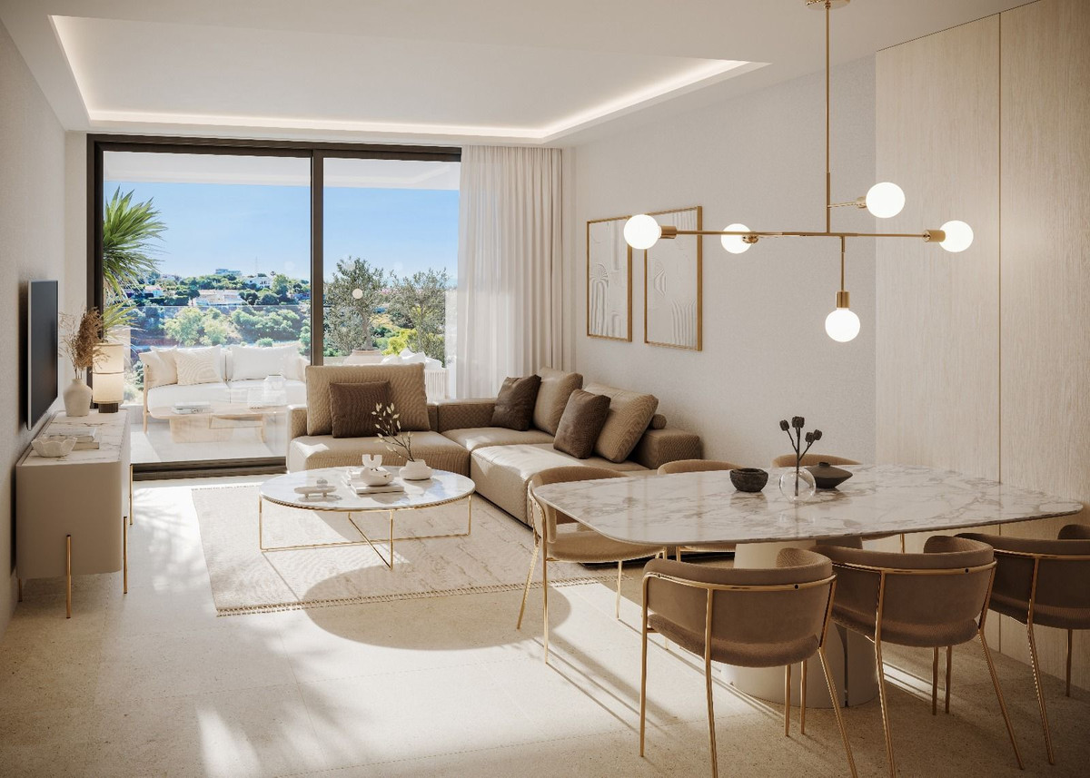 2 Bedroom Penthouse in Fuengirola - Photo 9