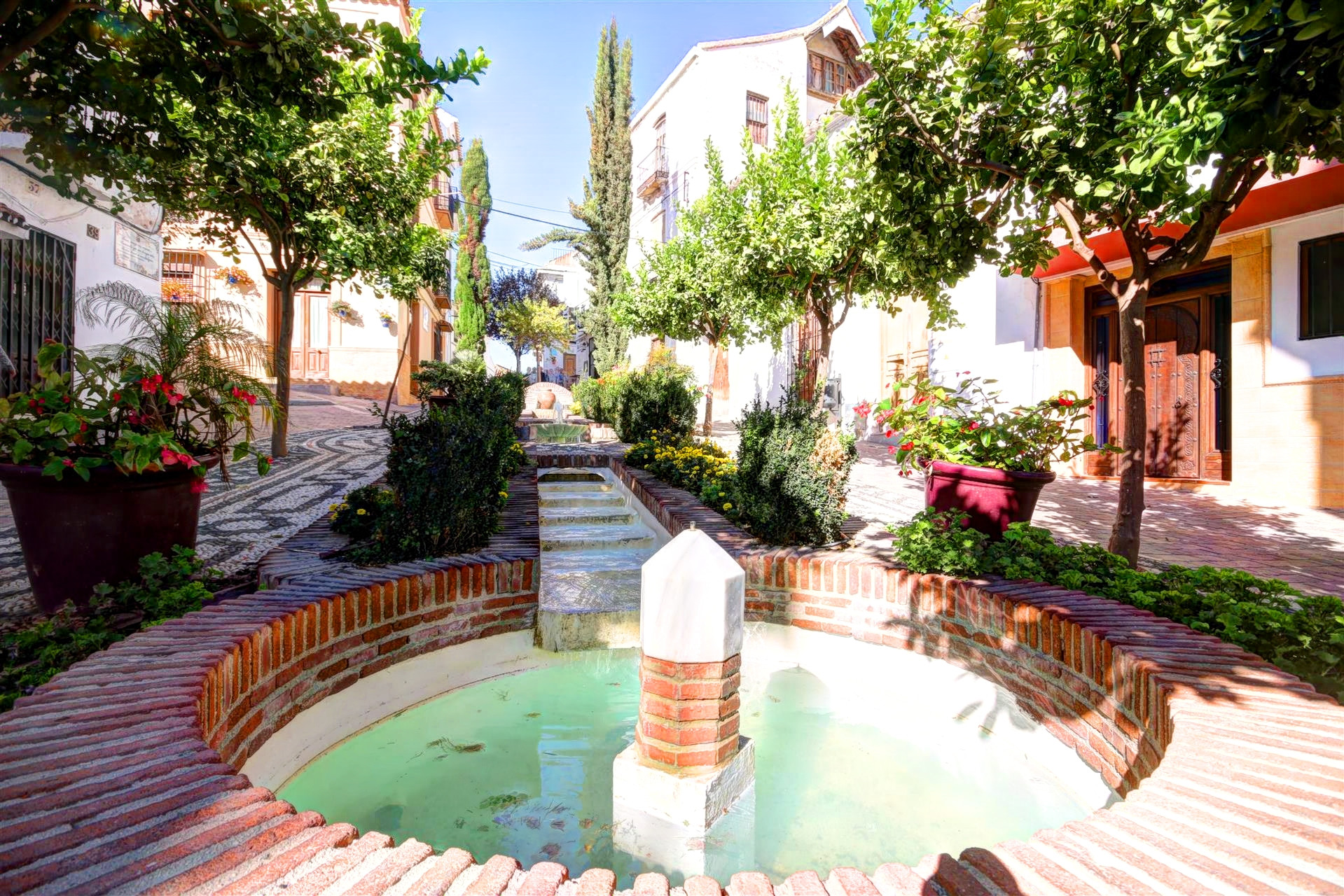 4 Bedroom Townhouse in Estepona - Photo 9