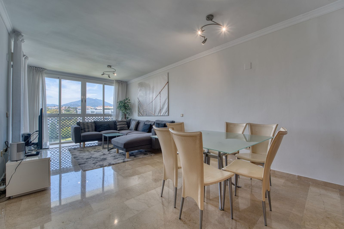 Apartamento com 4 quartos com piscina em Málaga, Espanha – Foto 12