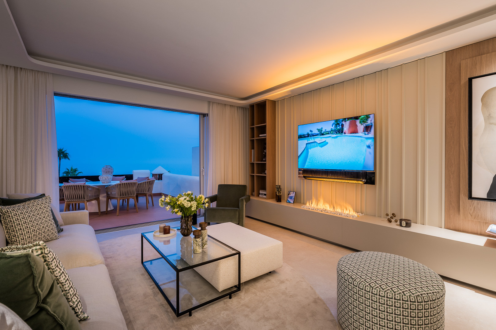 3 Bedroom Penthouse in Estepona - Photo 48