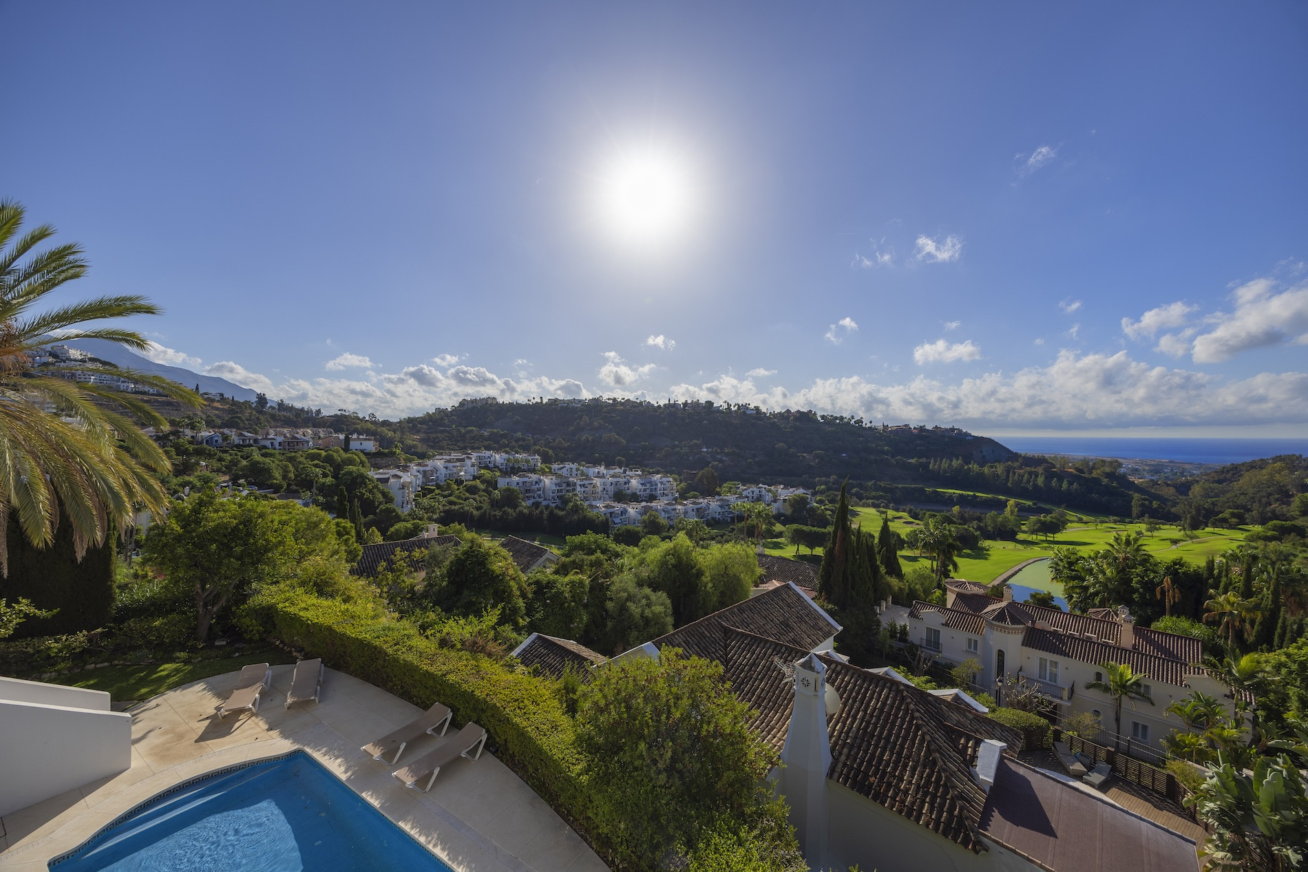 6 Bedroom Villa in Benahavís - Фото 2