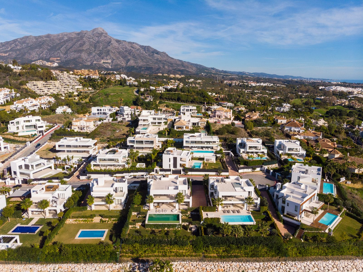 7 Bedroom Villa in Marbella - Photo 29