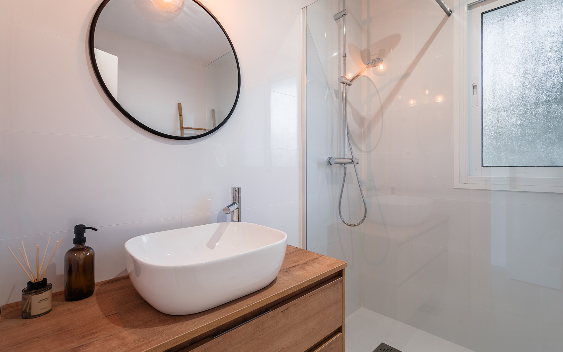 4 Bedroom Townhouse in Benahavís - Photo 18