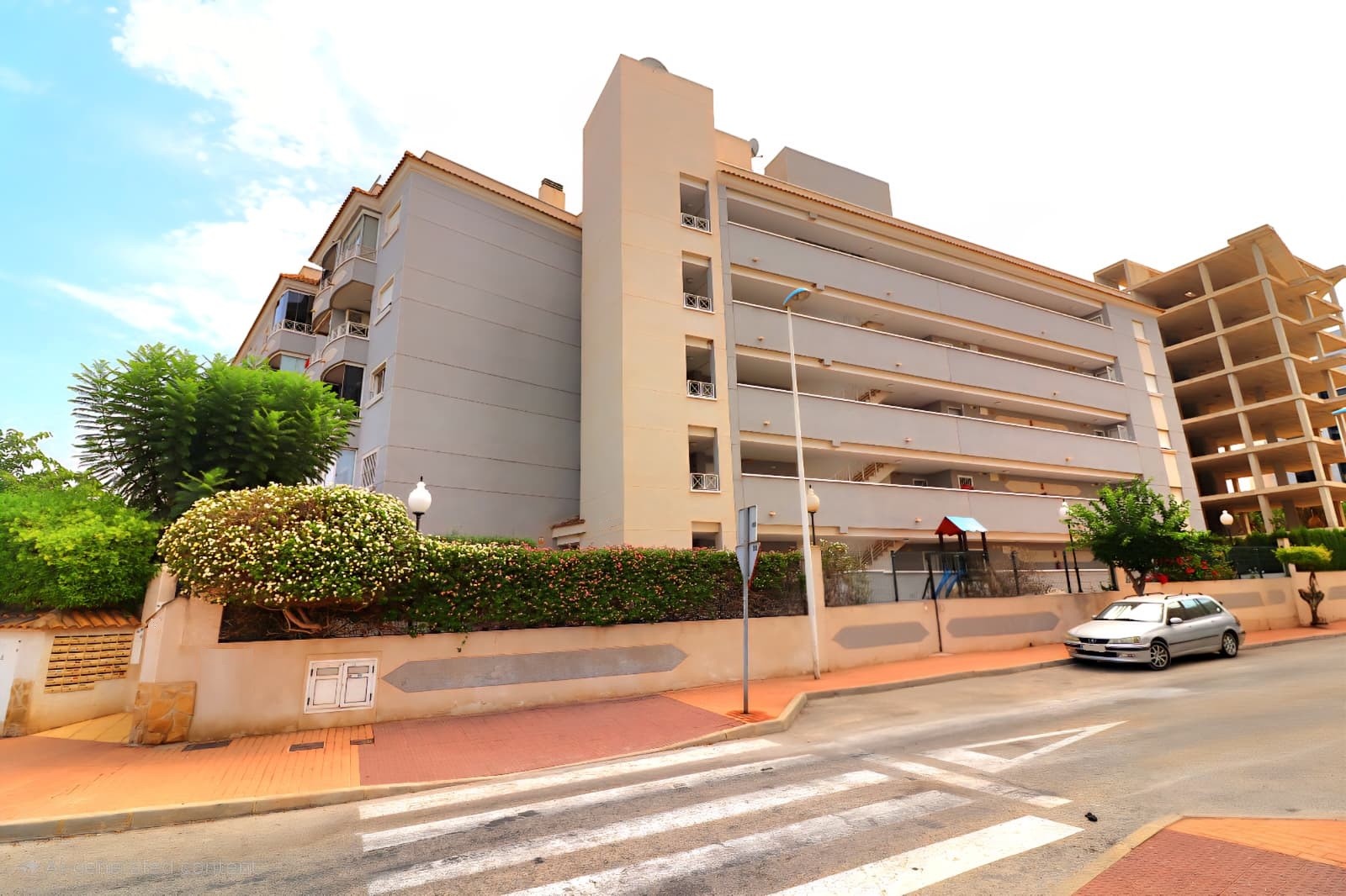 Apartamento com 2 quartos com piscina em Alicante, Espanha – Foto 17