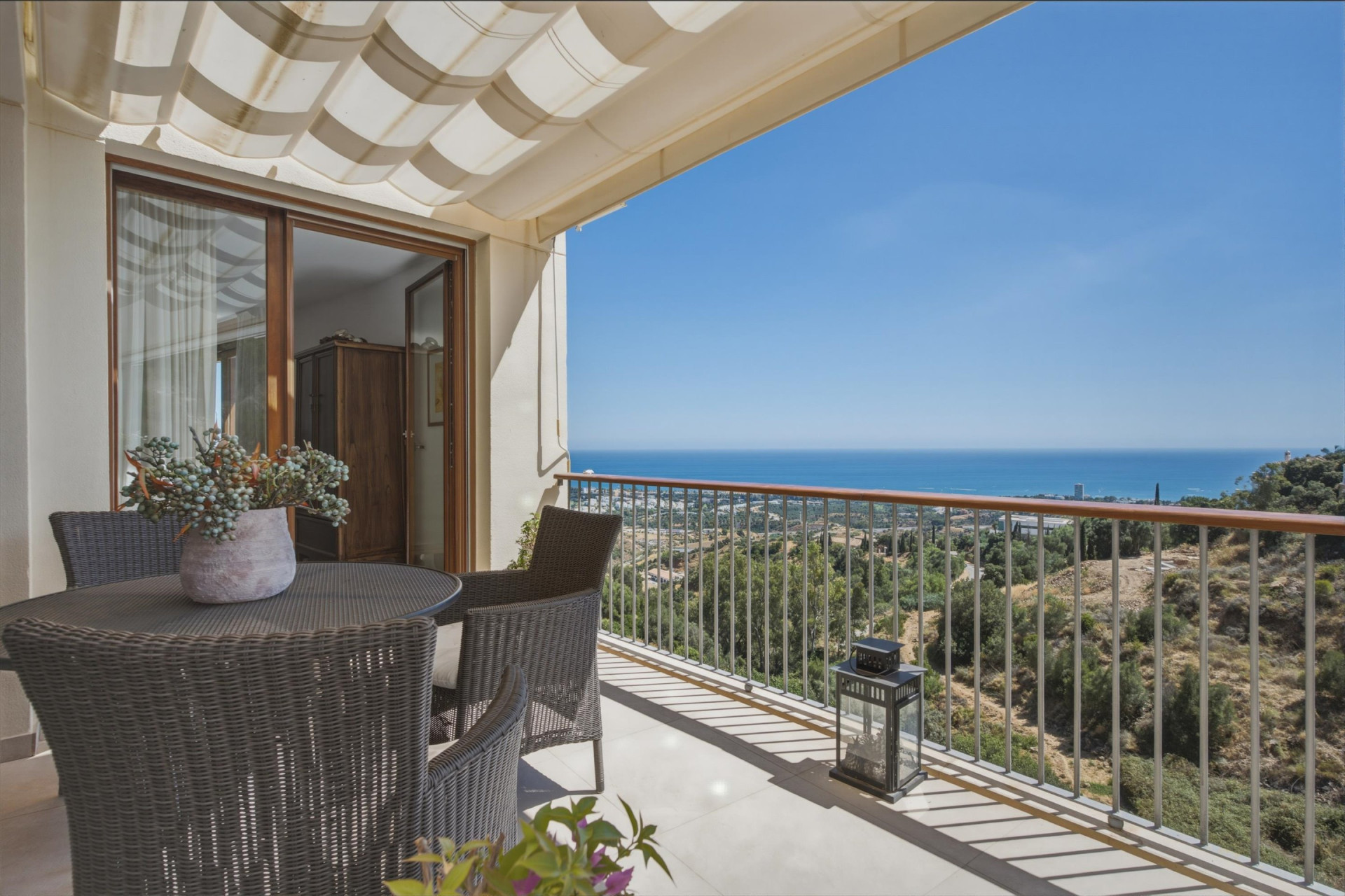 3 Bedroom Apartment in Marbella - Photo 8
