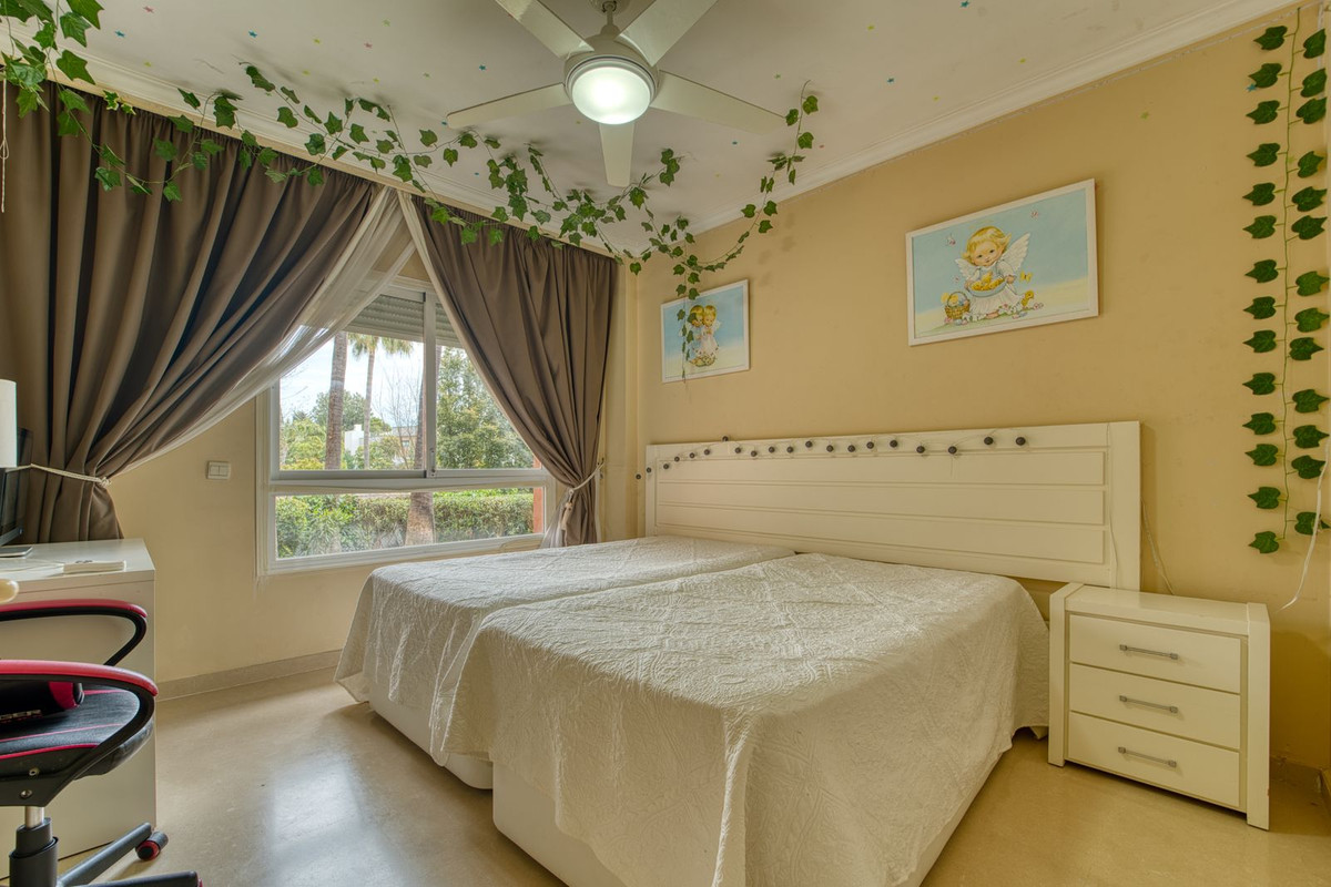 2 Bedroom Apartment in Marbella - Foto 10