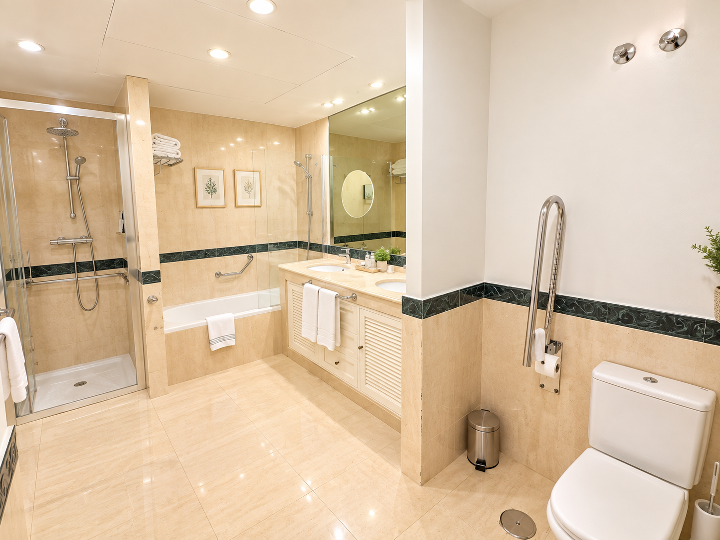 1 Bedroom Apartment in Marbella - Photo 9
