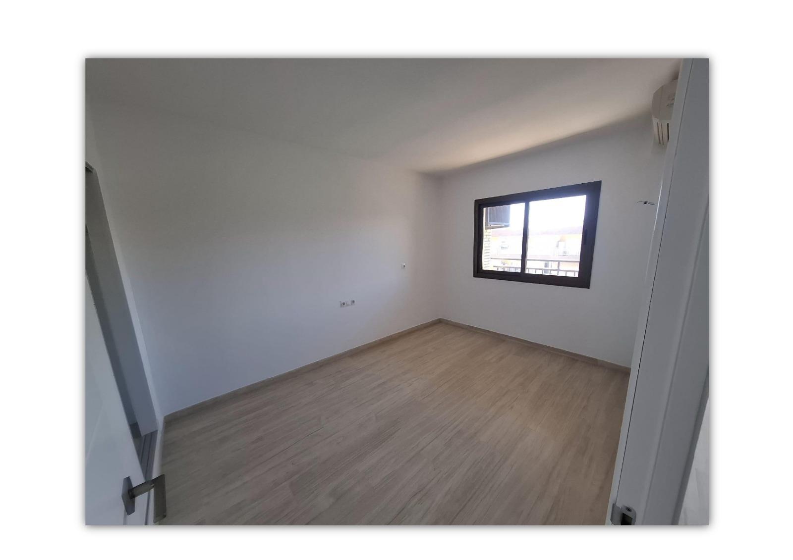 1 Bedroom Apartment in Fuengirola - Photo 12