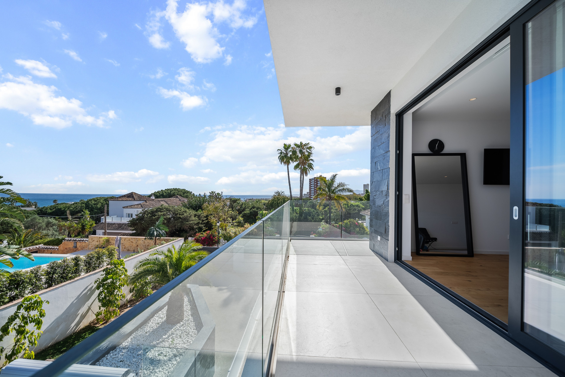 4 Bedroom Villa in Marbella - Photo 25