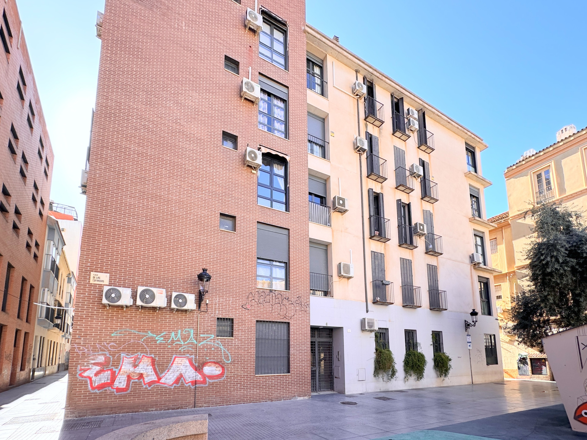 2 Bedroom Apartment in Málaga - Photo 2