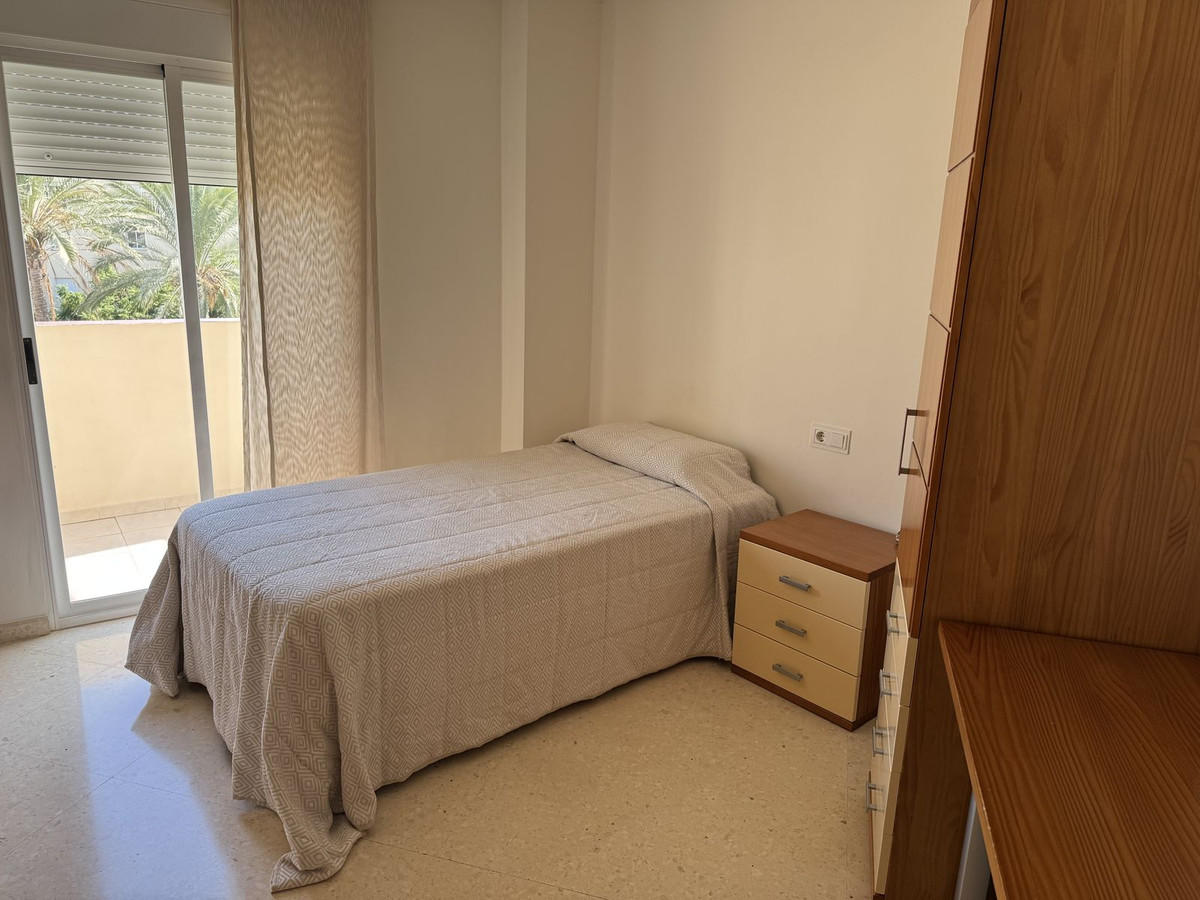 4 Bedroom Penthouse in Estepona - Foto 9