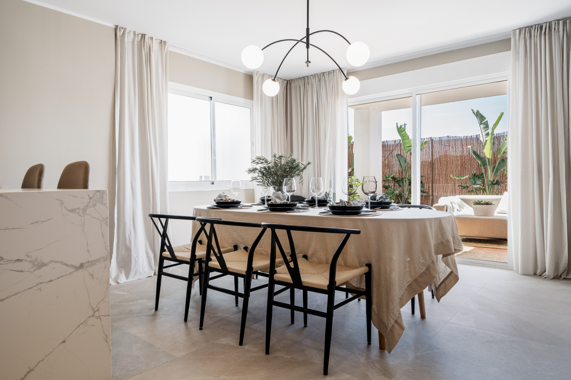 4 Bedroom Apartment in Marbella - Photo 11