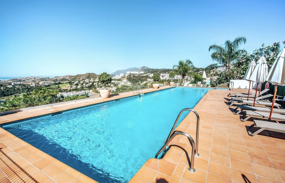 2 Bedroom Apartment in Benahavís - Foto 24