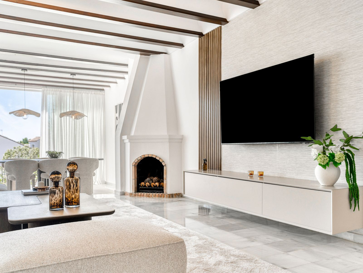 3 Bedroom Villa in Marbella - Photo 4