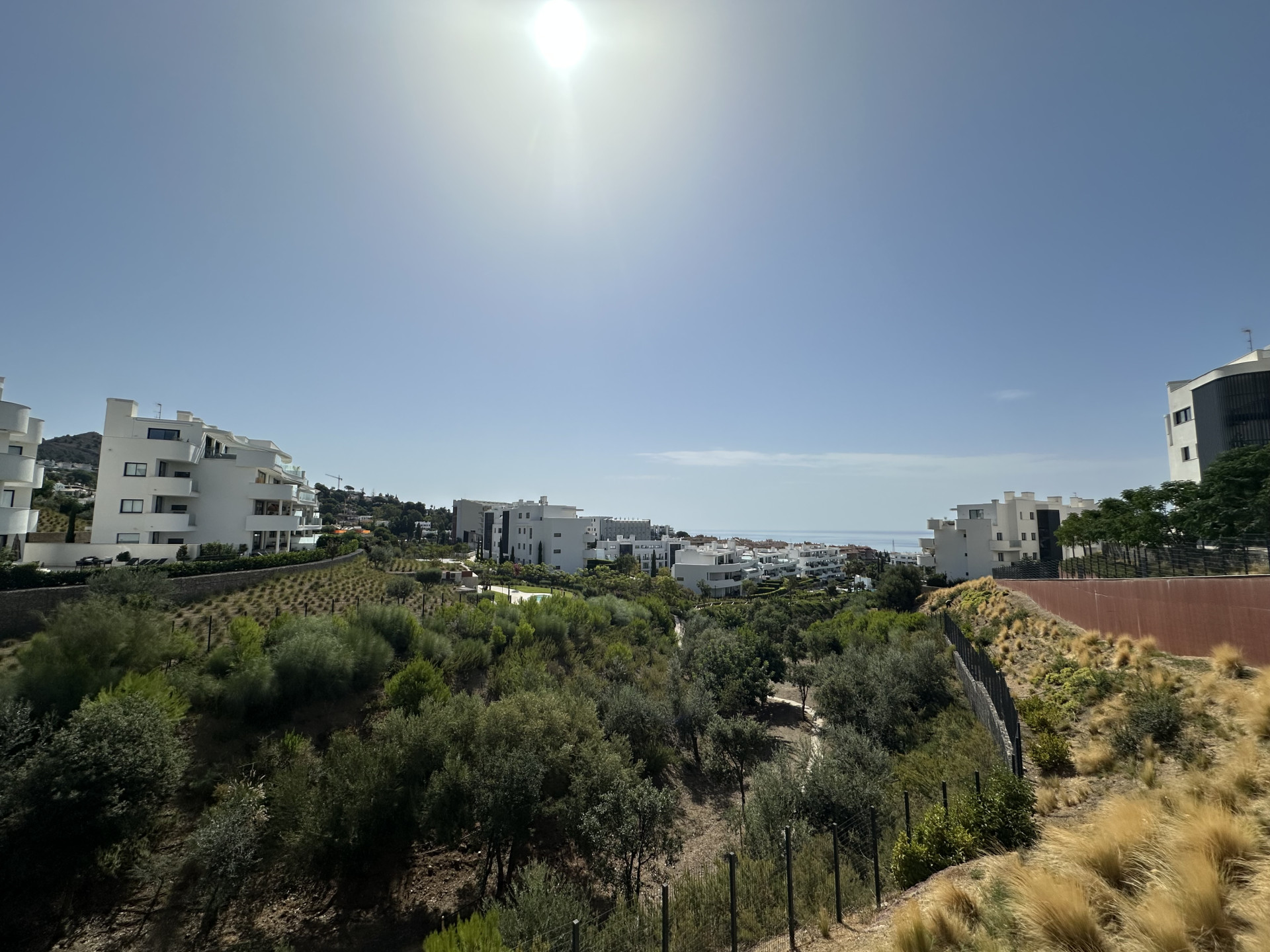 3 Bedroom Apartment in Benalmádena - Foto 32
