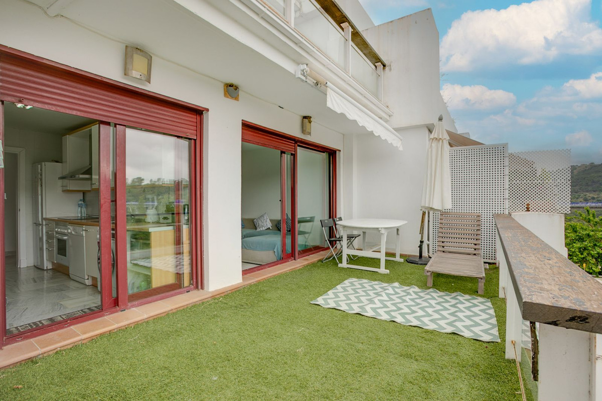 2 Bedroom Apartment in Benahavís