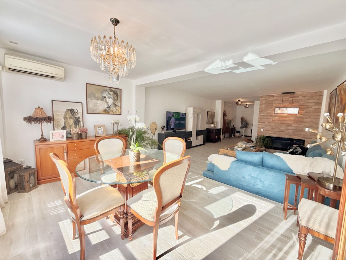 3 Bedroom Townhouse in Mijas - Photo 8