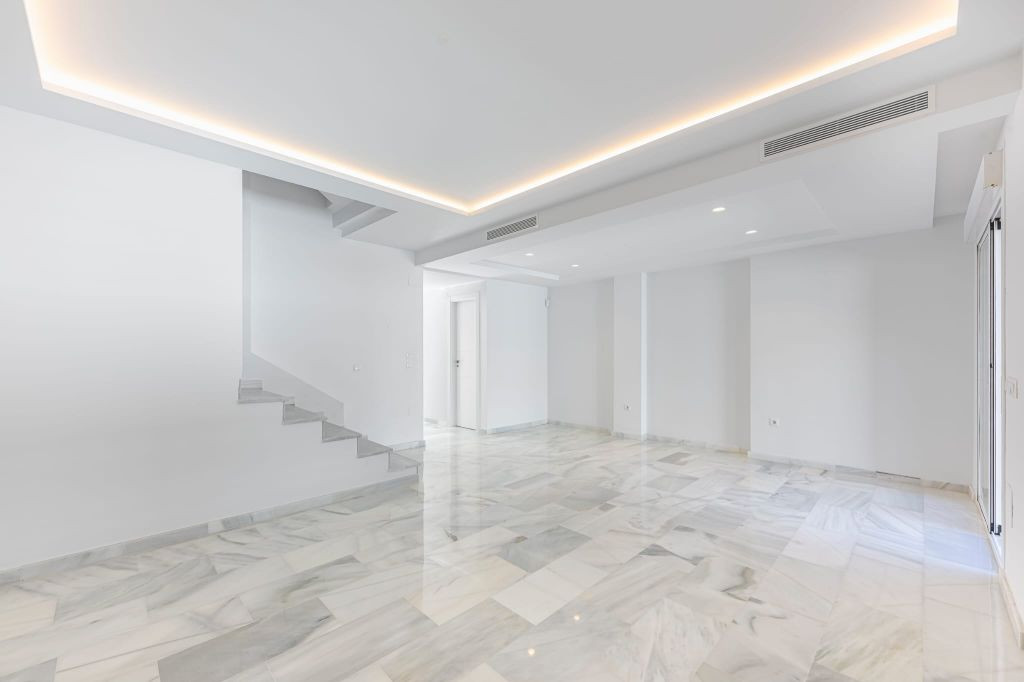 4 Bedroom Townhouse in Mijas - Photo 13