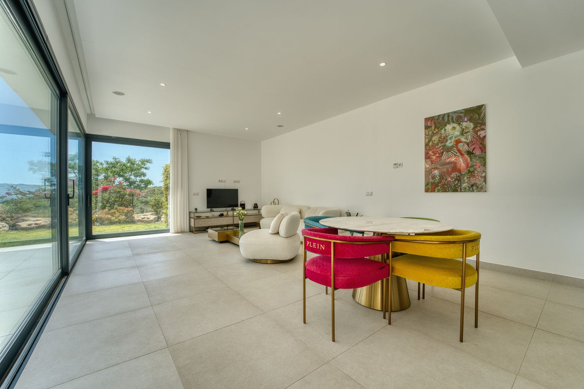 3 Bedroom Townhouse in Casares - Photo 13
