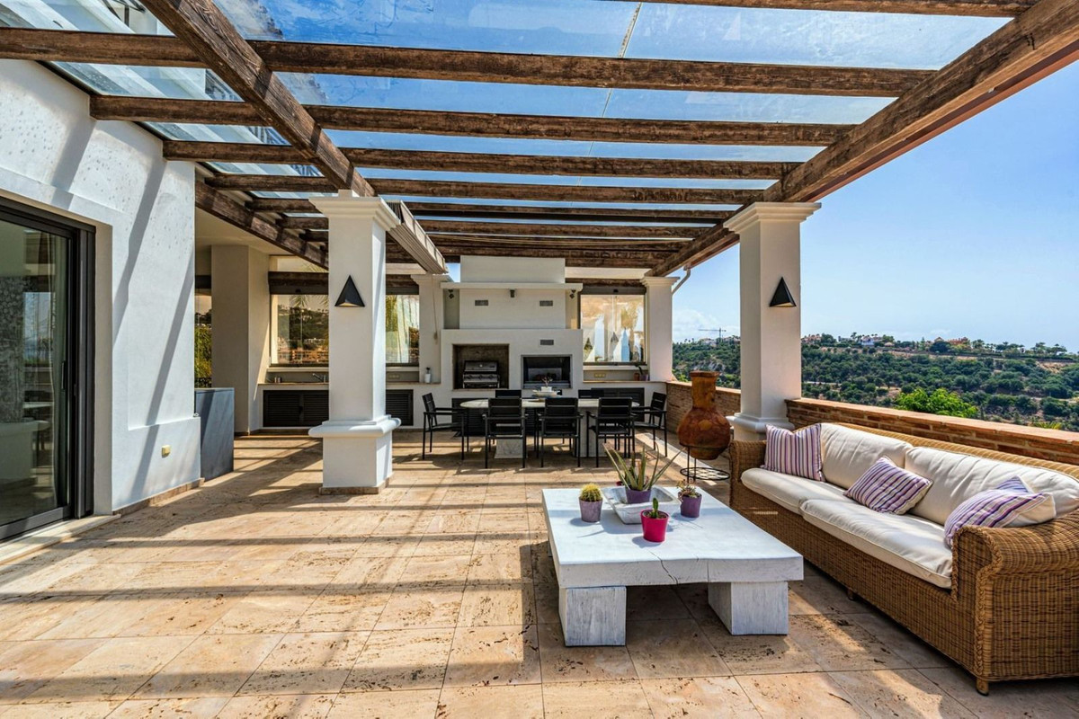4 Bedroom Villa in Benahavís - Foto 4