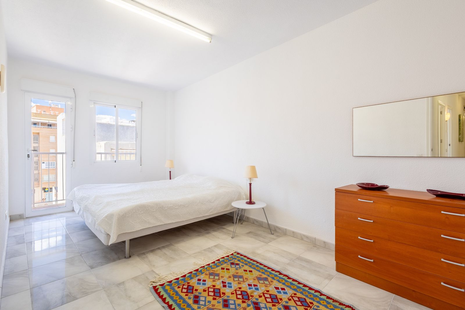 Apartamento com 3 quartos com vista mar em Alicante, Espanha – Foto 10