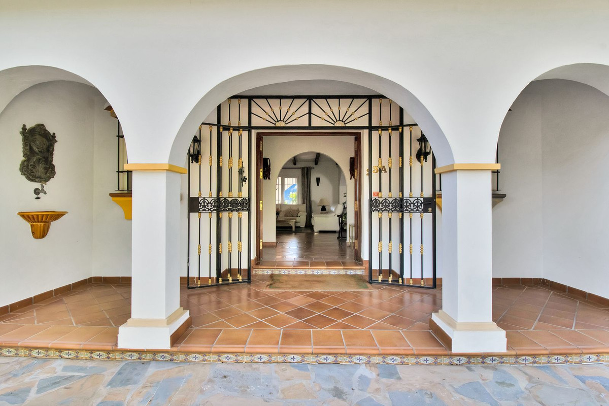 4 Bedroom Villa in San Pedro de Alcántara - Foto 2