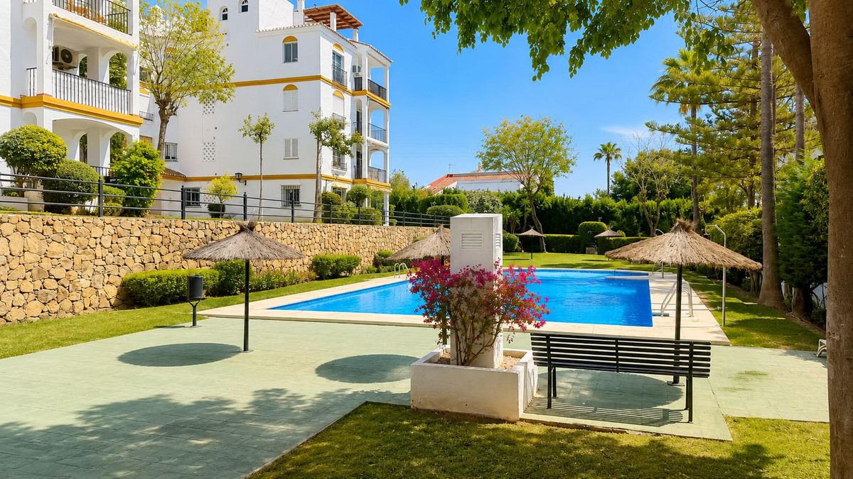 2 Bedroom Apartment in Estepona - Foto 19