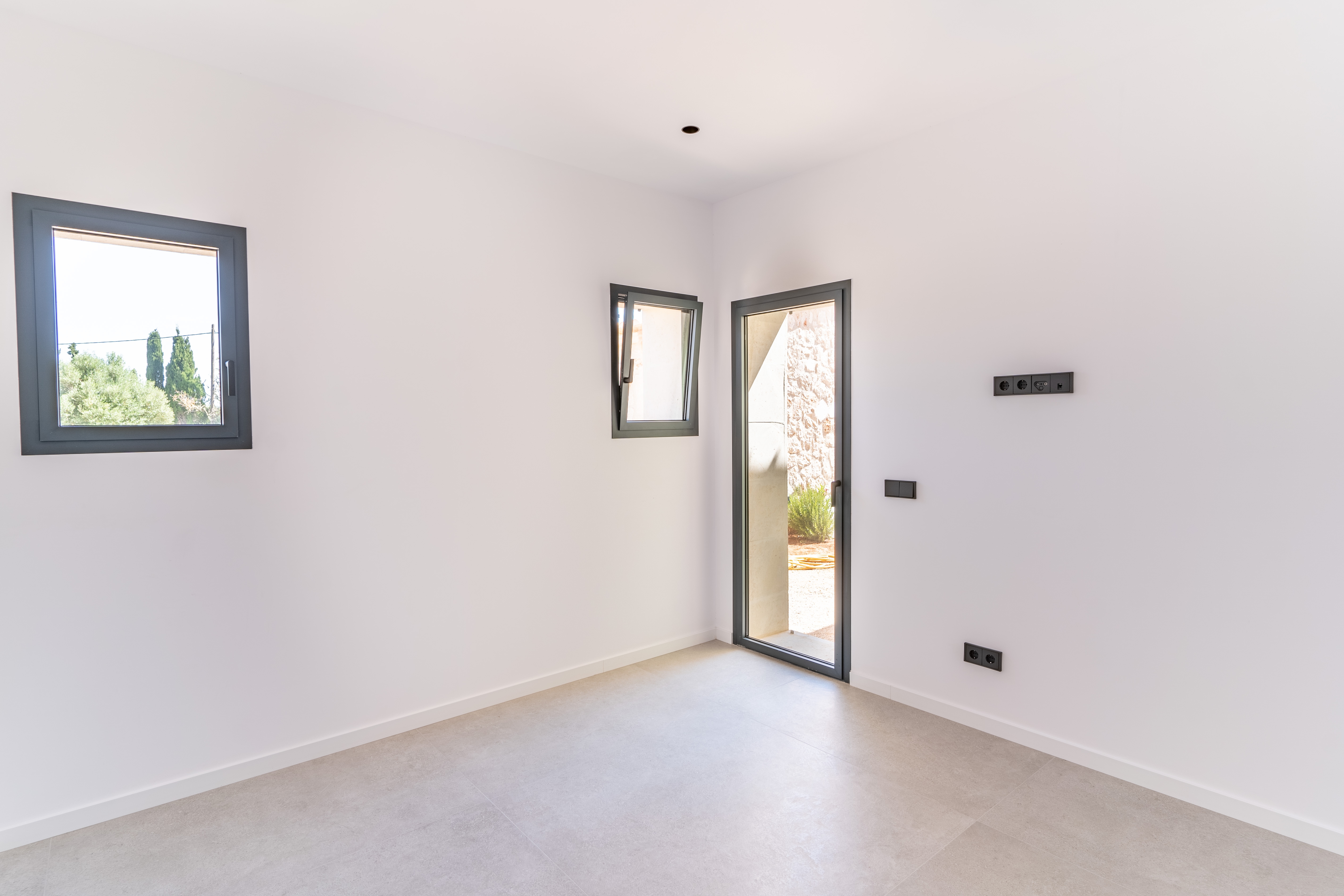 Chalet de 5 dormitorios con piscina en Baleares – Foto 23