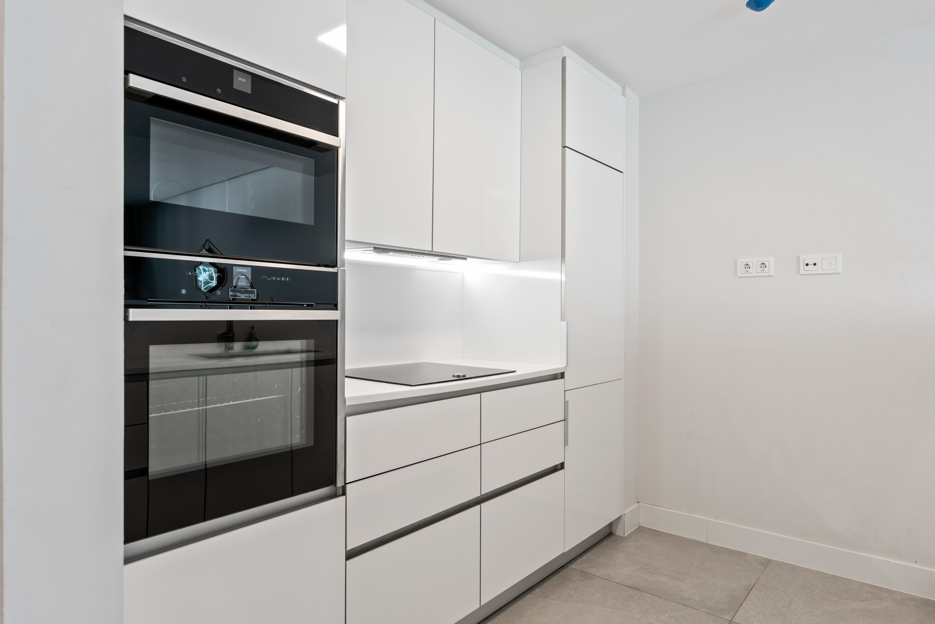 3 Bedroom Apartment in Marbella - Photo 12