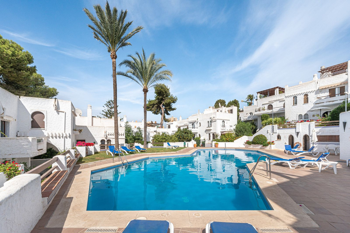 3 Bedroom Townhouse in Marbella - Photo 35