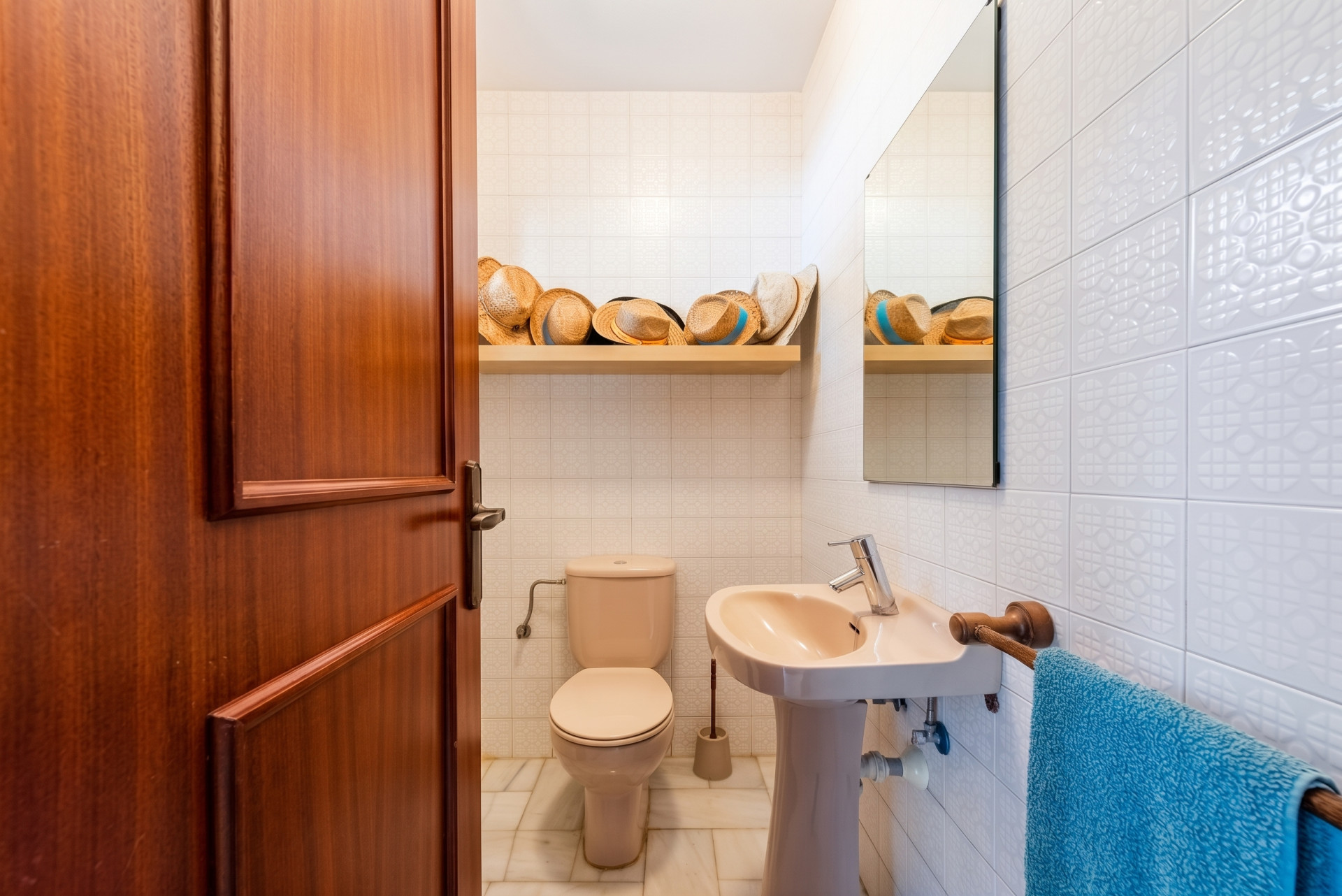 3 Bedroom Townhouse in Benahavís - Photo 16