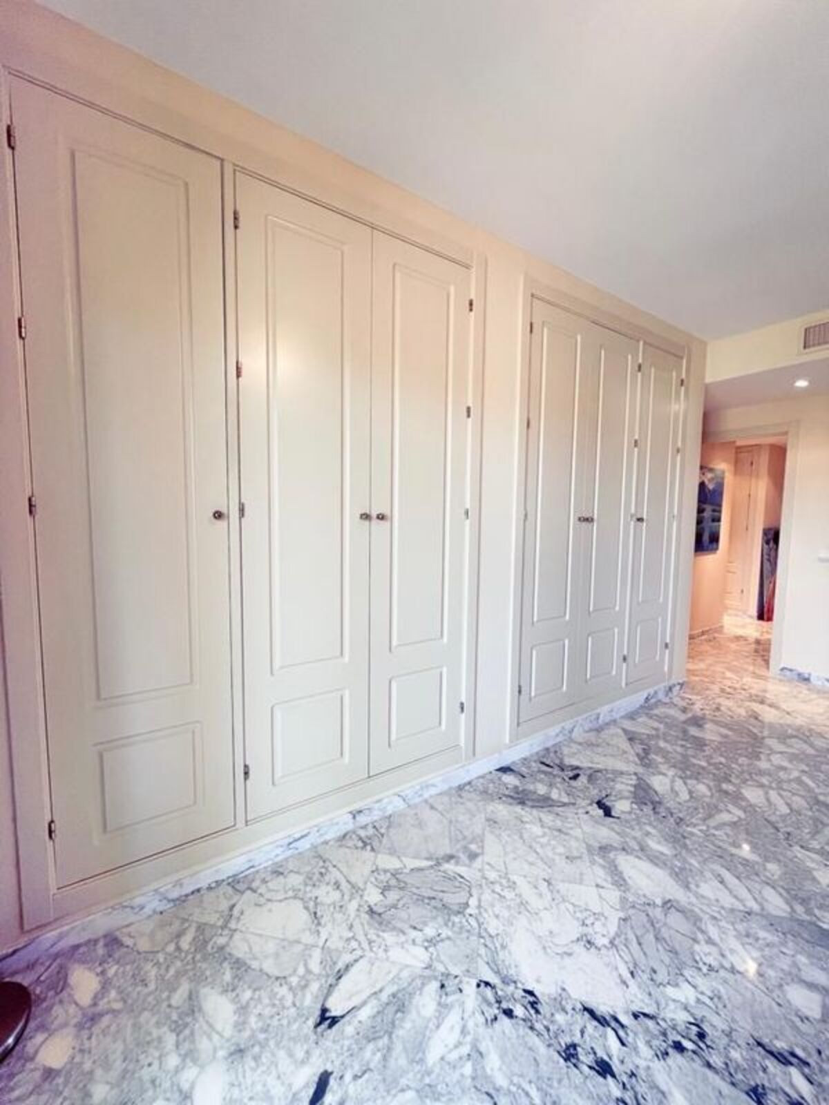 2 Bedroom Apartment in Mijas - Photo 10