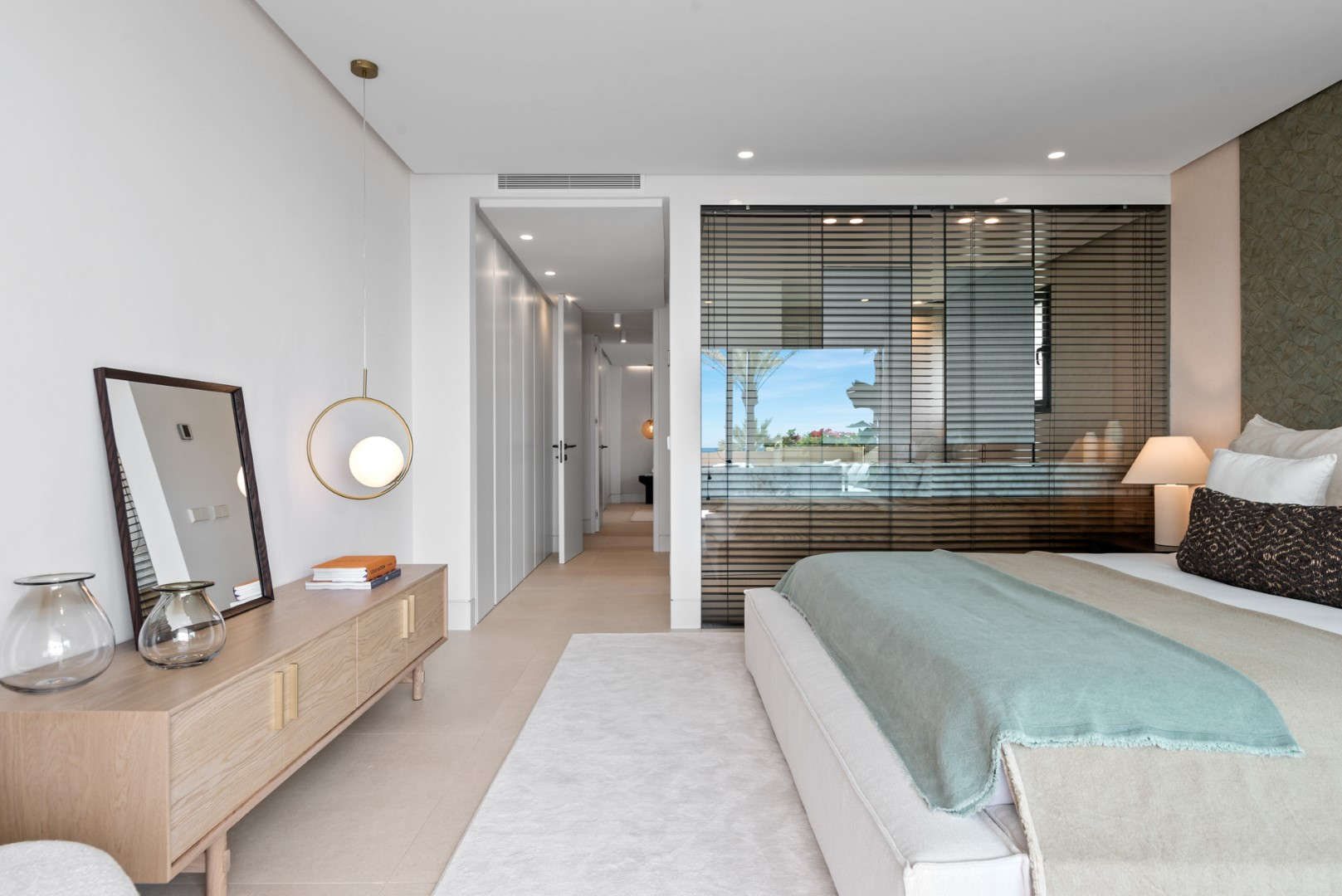 3 Bedroom Apartment in Estepona - Photo 32