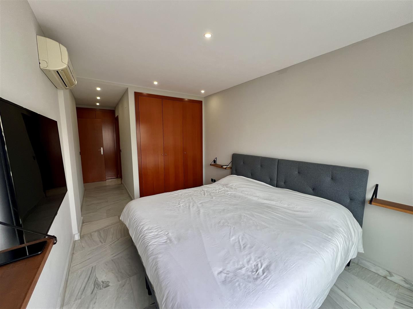 1 Bedroom Apartment in Estepona - Photo 13