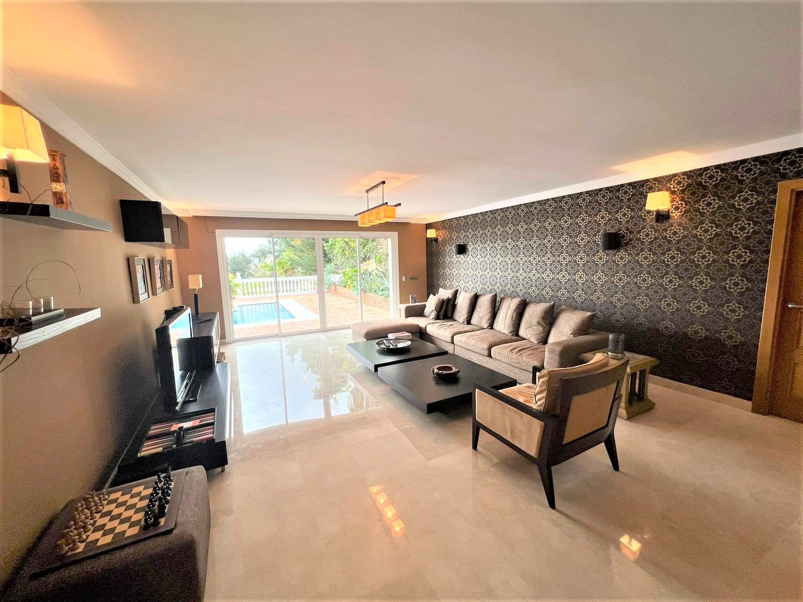 6 Bedroom Villa in Mijas - Photo 26