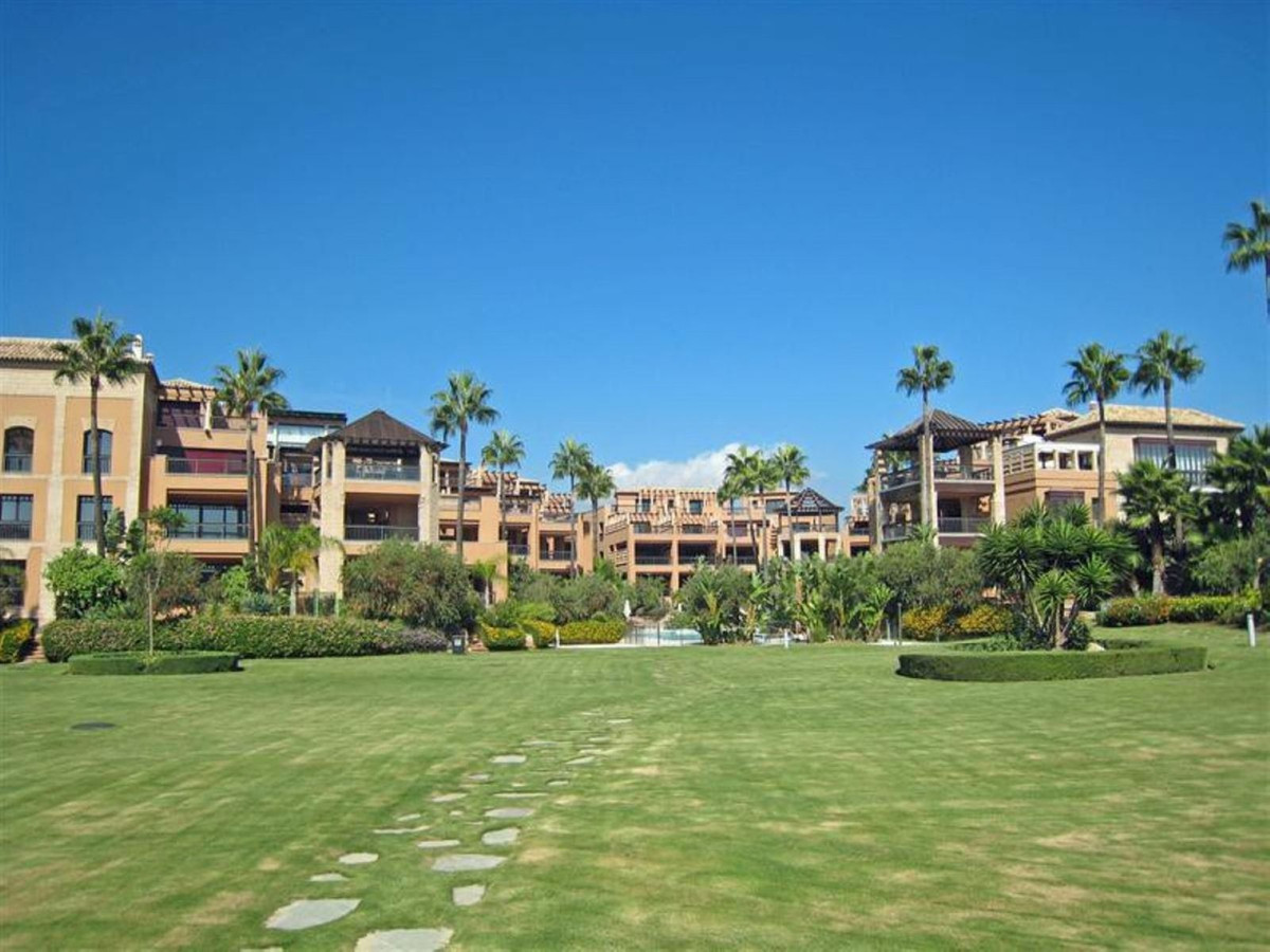 3 Bedroom Apartment in San Pedro de Alcántara - Photo 29