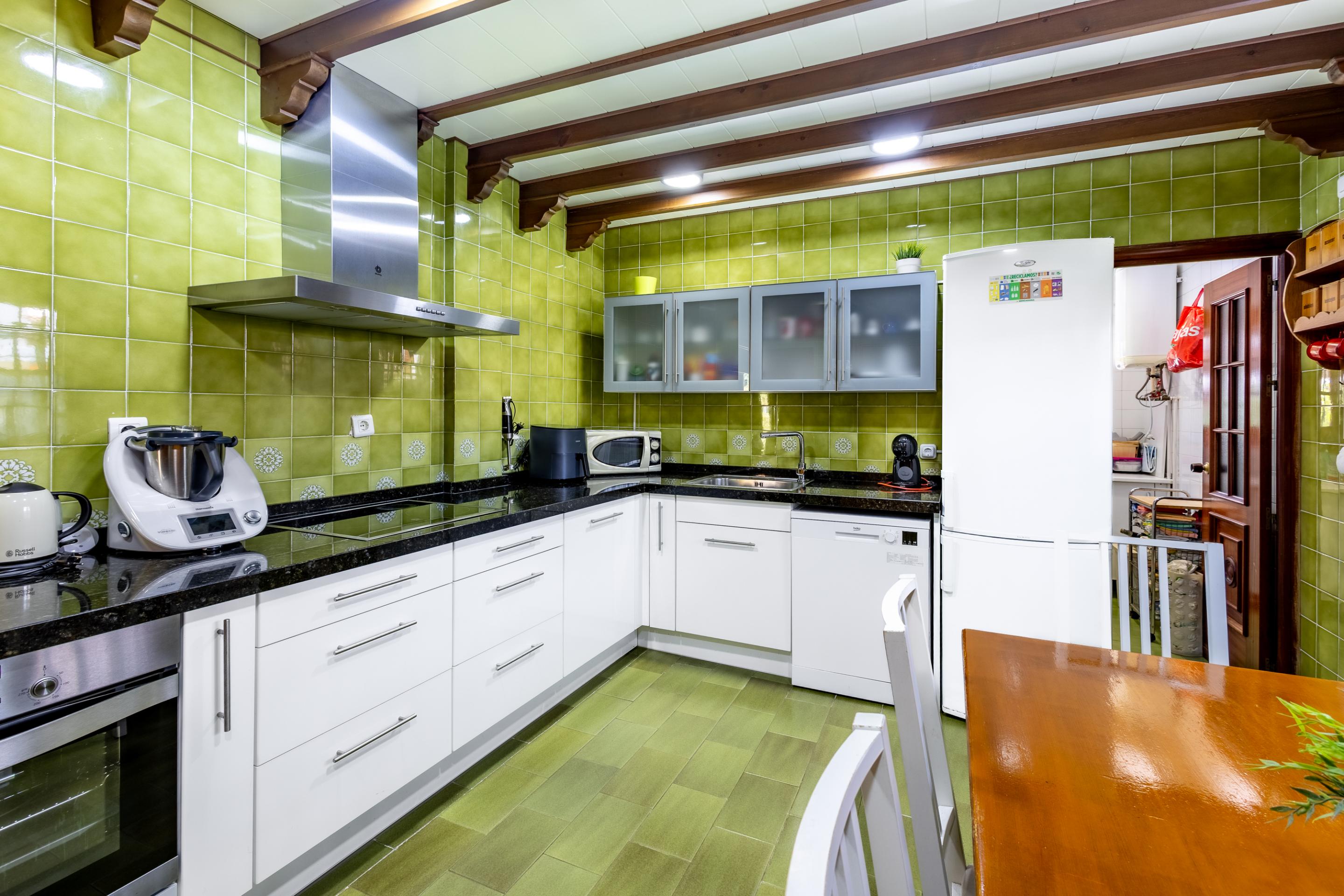 4 Bedroom Villa in Málaga - Photo 19